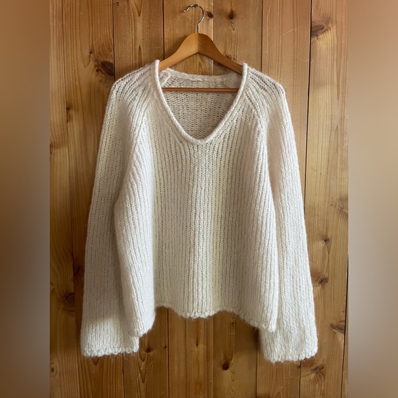 ARKET Loose-Knit Wool-Mohair Jumper Off White - Picture 3 of 9